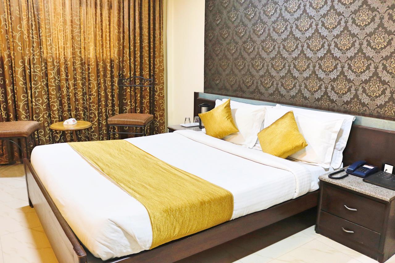 The Club Hotel Bangalore Ngoại thất bức ảnh