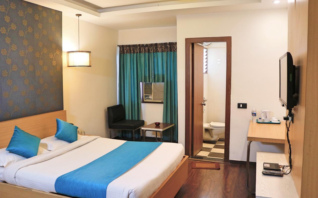 The Club Hotel Bangalore Ngoại thất bức ảnh