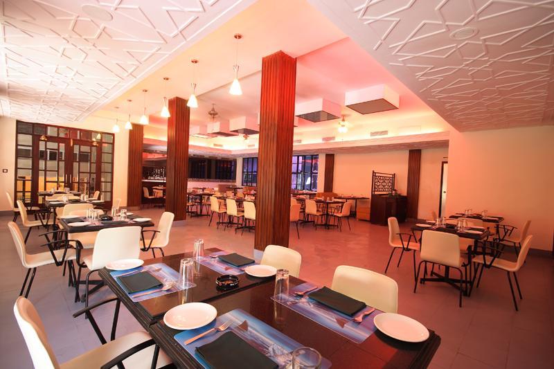 The Club Hotel Bangalore Ngoại thất bức ảnh