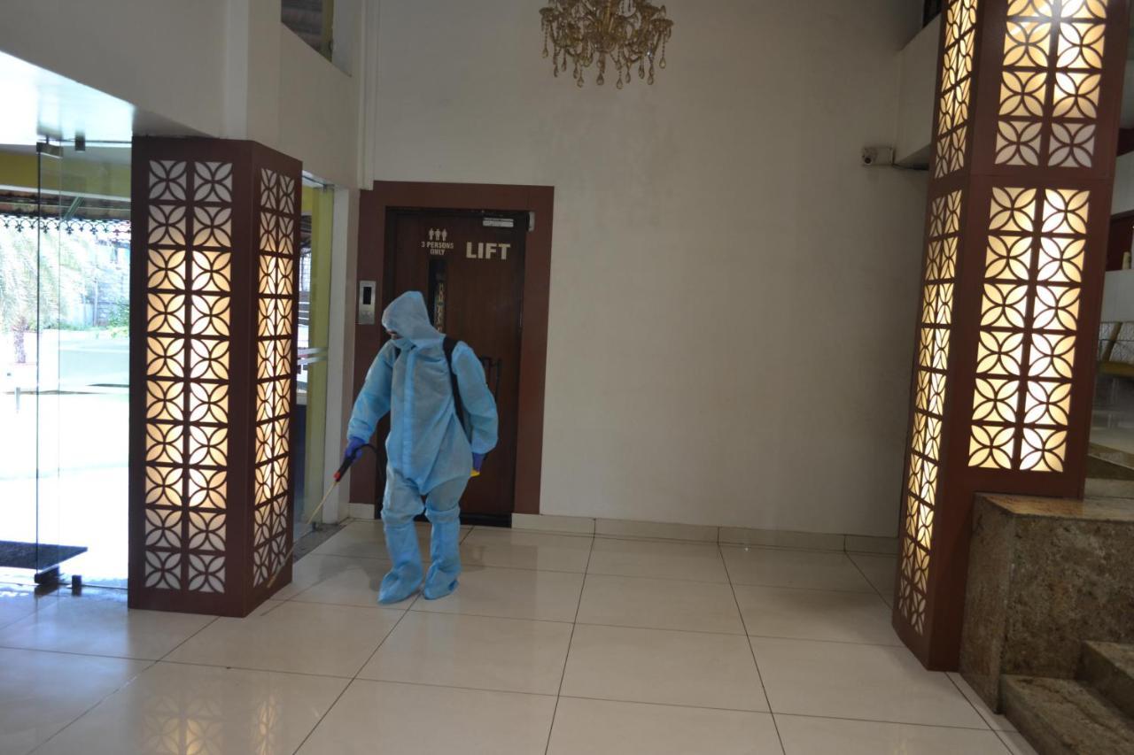 The Club Hotel Bangalore Ngoại thất bức ảnh